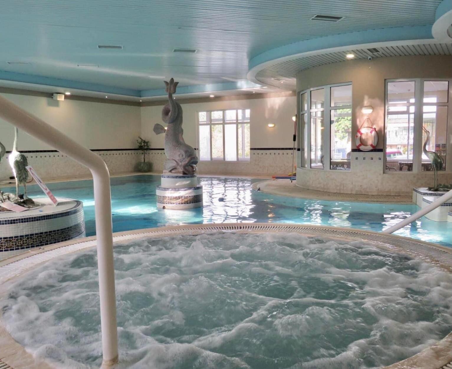 Westlodge Hotel & Leisure Centre Бантрі Екстер'єр фото