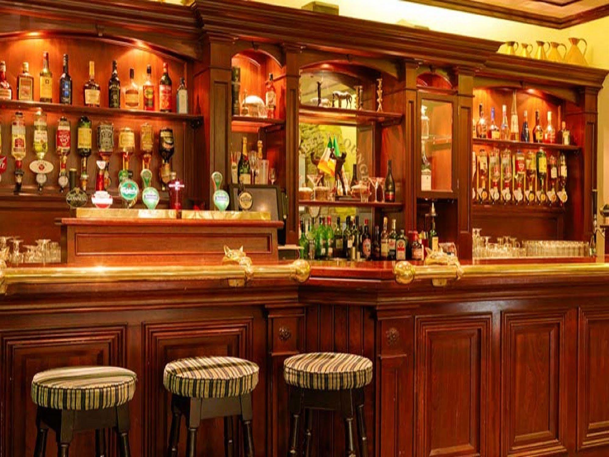 Westlodge Hotel & Leisure Centre Бантрі Екстер'єр фото