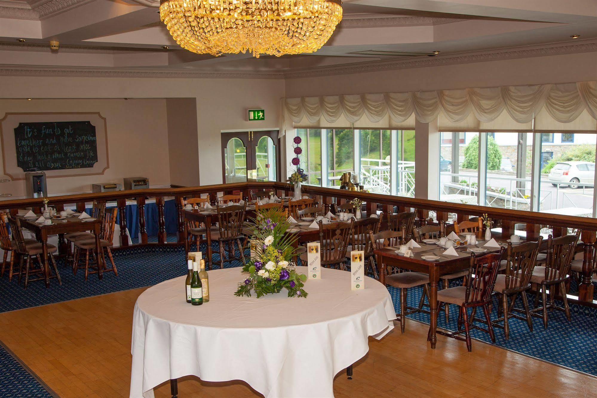 Westlodge Hotel & Leisure Centre Бантрі Екстер'єр фото